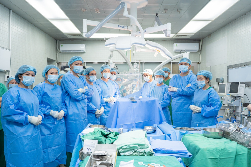 Kỳ tích y học Việt Nam: 12 cuộc đời hồi sinh từ 2 ca hiến tạng