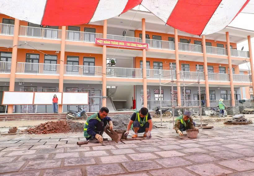 Điện Biên tăng tốc để hoàn thành 9 trường nội trú liên cấp trước năm học mới