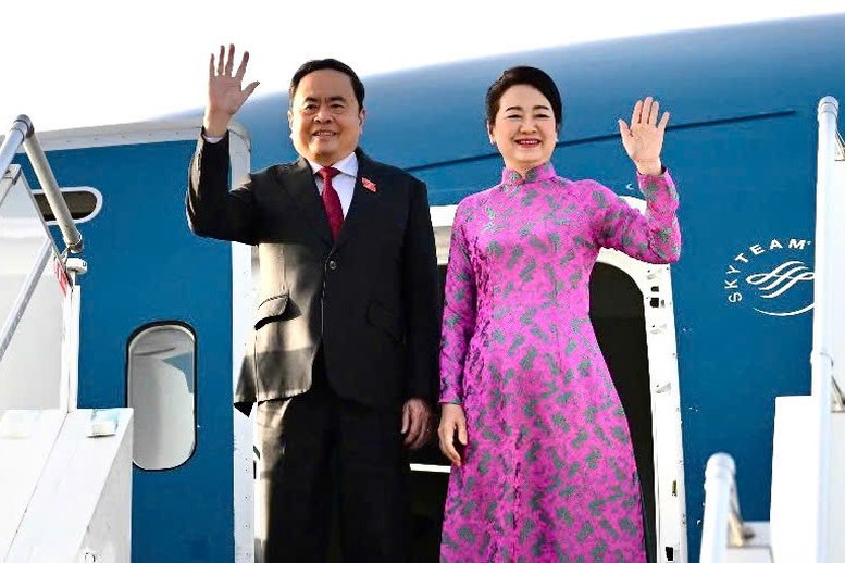 Chủ tịch Quốc hội Trần Thanh Mẫn và Phu nhân tới Rabat, bắt đầu chuyến thăm chính thức Vương quốc Morocco
