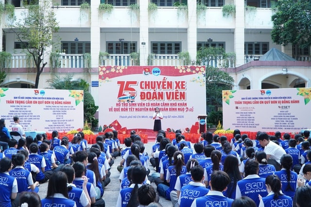  TP. Hồ Chí Minh: Những chuyến xe đoàn viên đưa sinh viên xa quê về ăn Tết
