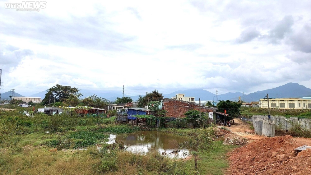 Dân sống khổ, đi không được ở không xong vì dự án xử lý nước thải ở Đà Nẵng