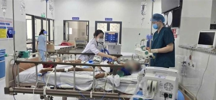 Kịp thời cứu người đàn ông nguy kịch tại Côn Đảo