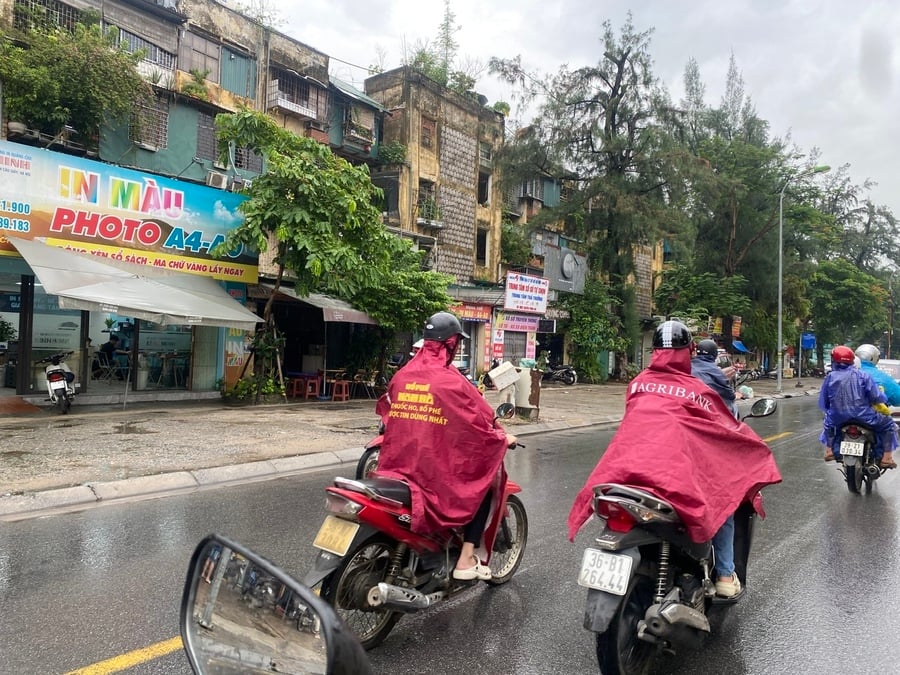 Miền Bắc bước vào đợt mưa to sau những ngày nắng nóng