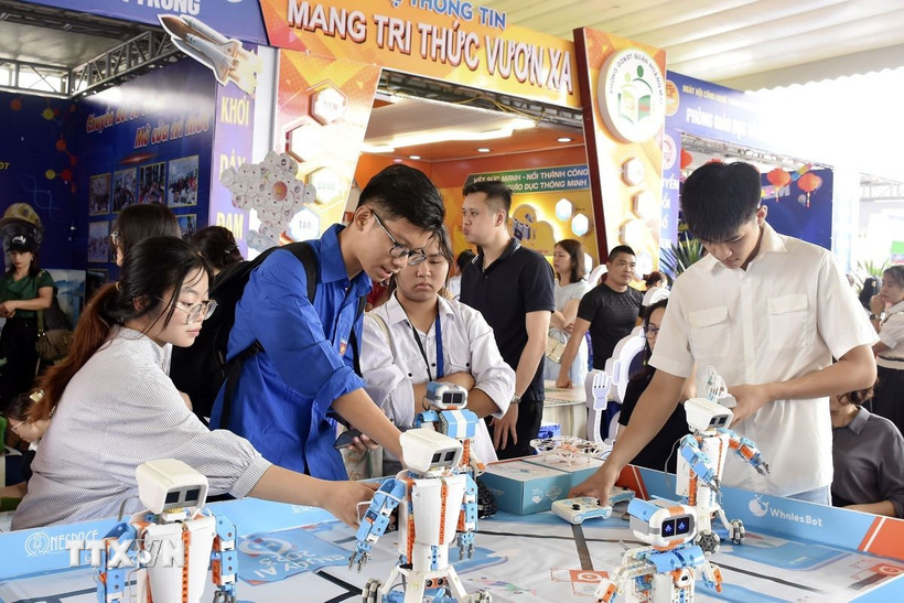 Điện Biên: Không gian STEM hiện đại mở lối sáng tạo cho học sinh vùng cao