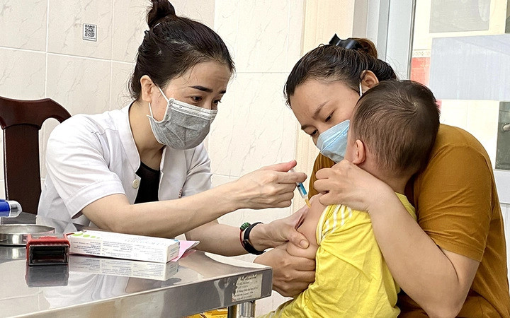 Hà Nội: Đẩy nhanh tiến độ làm sạch, chuẩn hóa dữ liệu về tiêm chủng