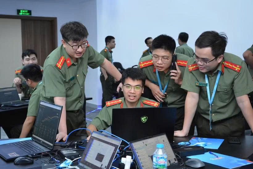 14 đội thi thử sức truy vết tội phạm mạng, nâng cao năng lực điều tra số